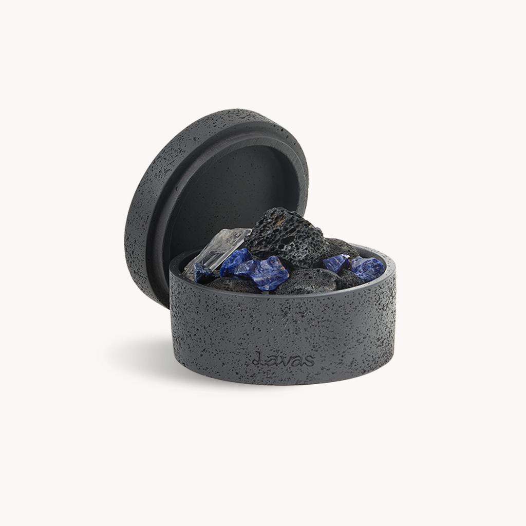 REYNISFJARA · Crystal Diffuser — 600g